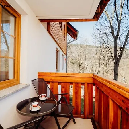 Gorska Przystan Z Balkonem, W Dobrej Lokalizacji Karpacza アパート *